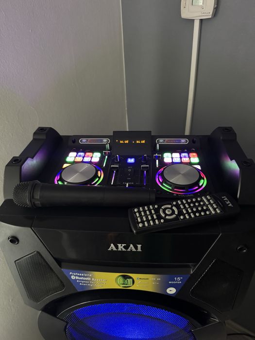 Vand boxa akai de 400 w