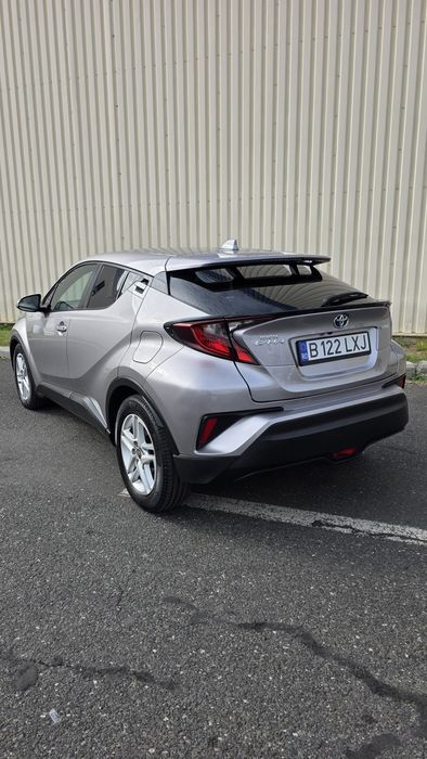 TOYOTA C-HR 2021 — imagine 3
