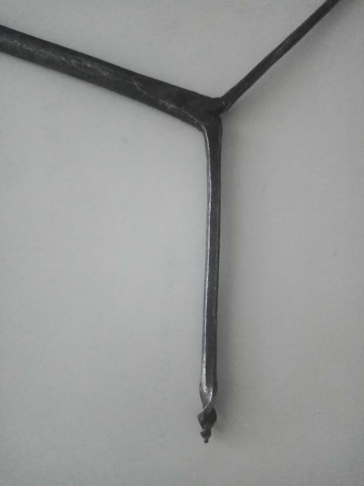 Стари инструменти-ръчен свредел, гайковерт и секач и метър.