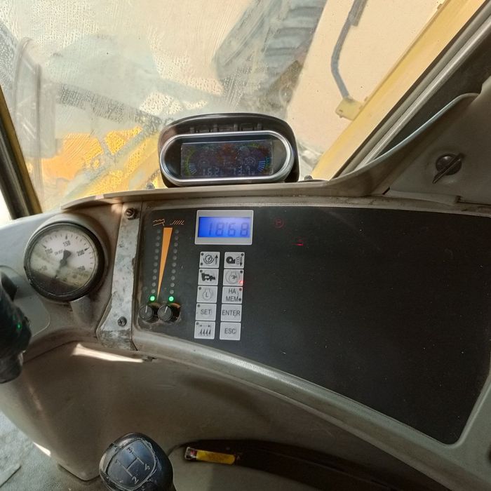 New Holland камбайн