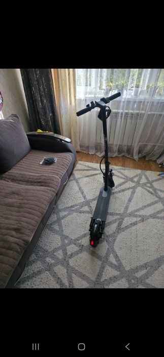Продам новый электро самокат.