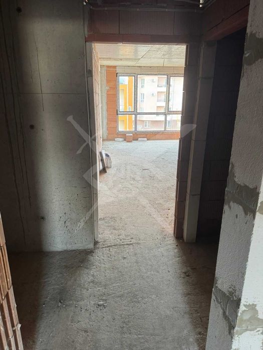 Продава се Тристаен апартамент в Пловдив, Коматевски възел - 99 кв.м за 1244 €/кв.м - Снимка #2