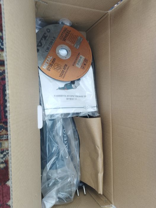 Продам шлифмашинка болгарка