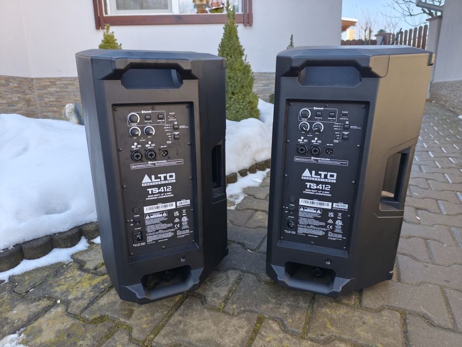 Vând doua boxe Alto Profesional  TS.412 noi