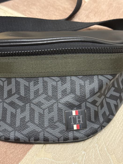 Сумка банан Tommy Hilfiger