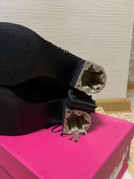 Женская обувь  продам