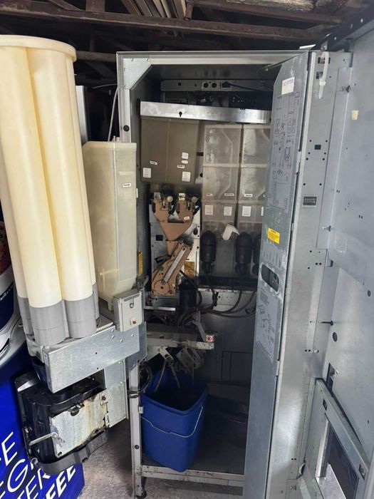 Кафемашина Astro с ТЪЧСКРИЙН!