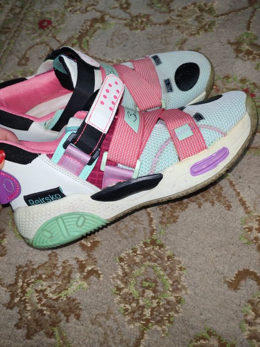 Кроссовки профессиональные