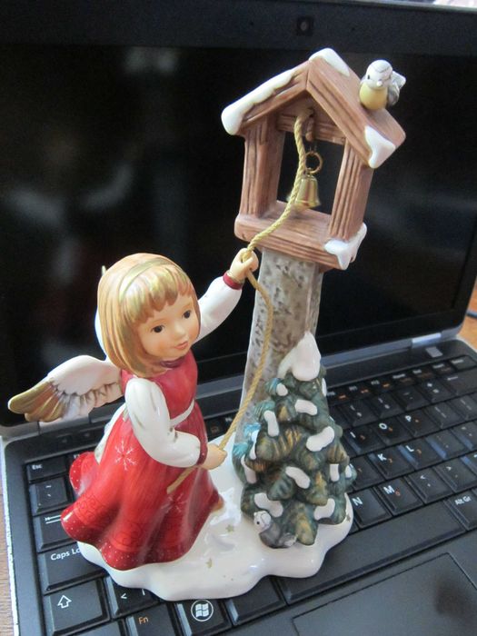 cadou rar Hummel portelan fin Goebel handmade Germania 1970