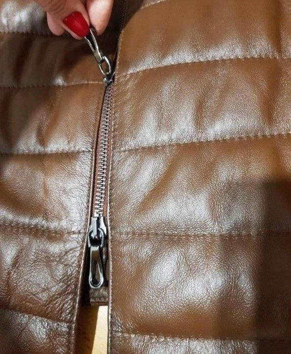 Haina matlasata piele naturala,sezonul rece,gluga detasabila blanita n