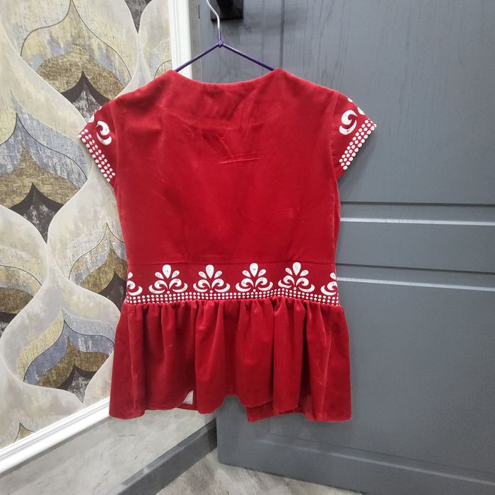 Кажекей на девочку