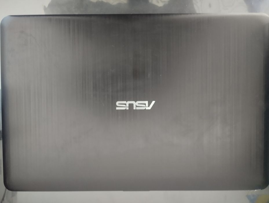 Ноутбук сатылады
Бахасы 2.5 миллион (келисып бериледи)