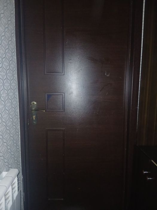 Продается двери 6 штук договорная