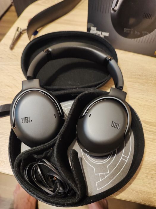 Bluetooth слушалки JBL TOUR ONE