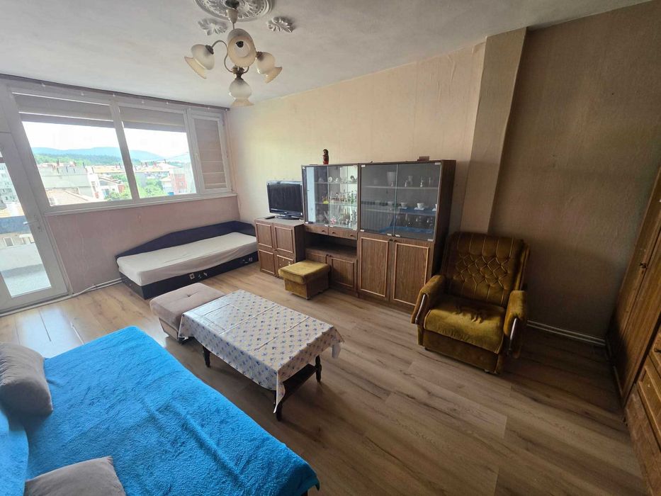 Тристаен апартамент, Под наем, кв. Боровец - снимка 2