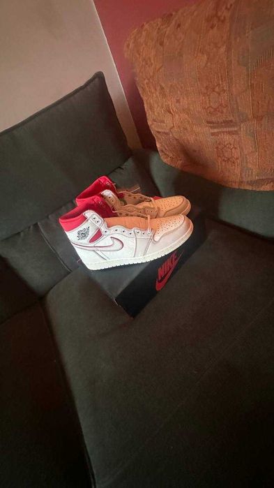 Air Jordan 1 High OG Phantom Red