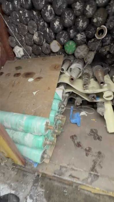 металлический вал для оборудование. вал для станка. Val sotiladi.