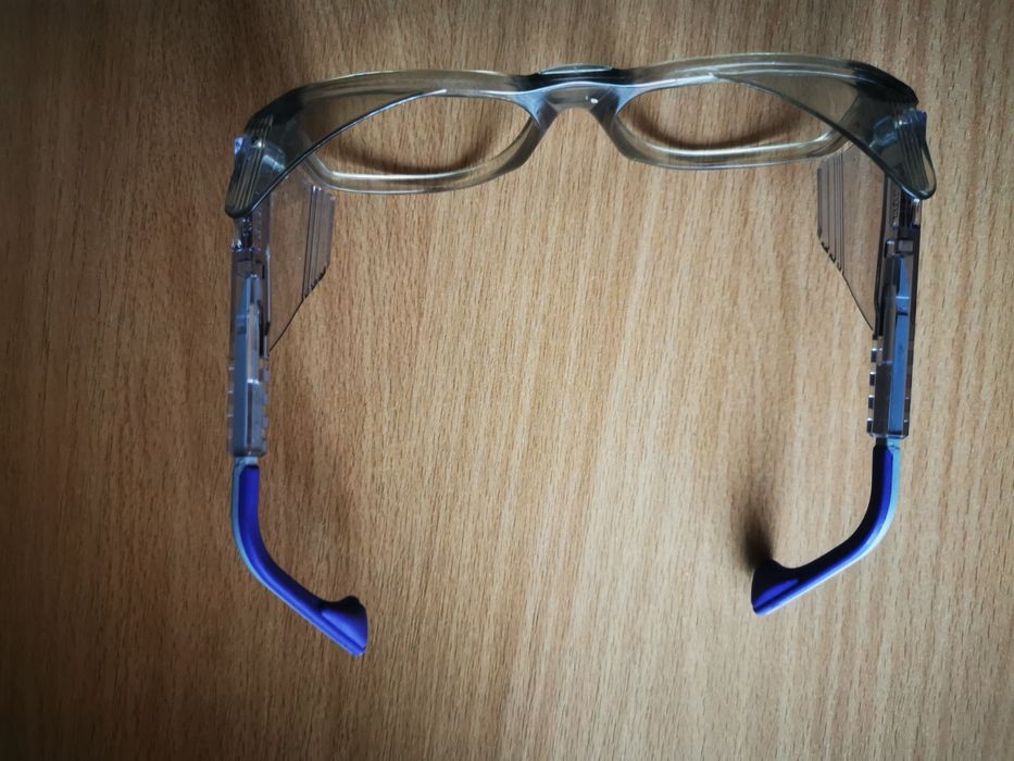 Ochelarii de protectie Uvex, Mediq