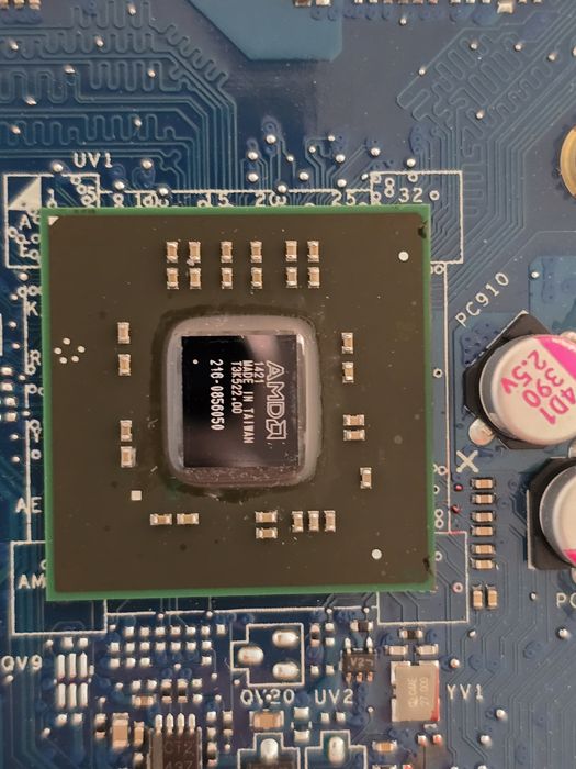 Servicii mentenanță PC (laptop, console, computere)