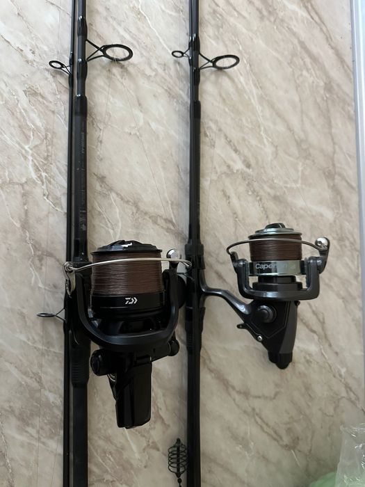 Шаранджийски въдици с макари