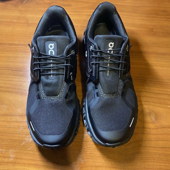 Кроссовки ON новые