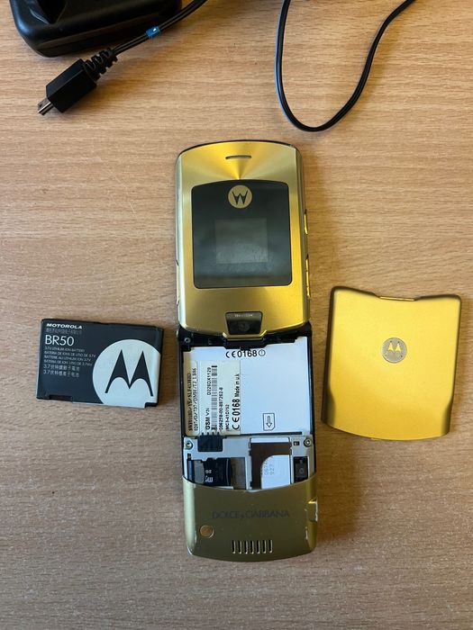 Motorola V3 Dolce Gabbana