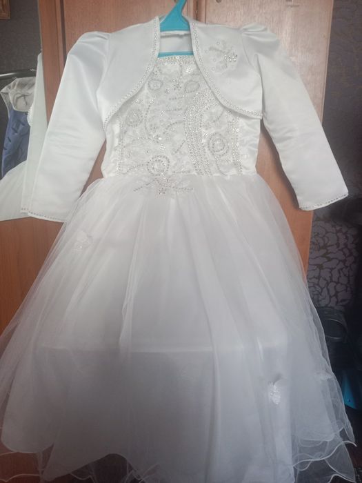 Продам нарядное платье