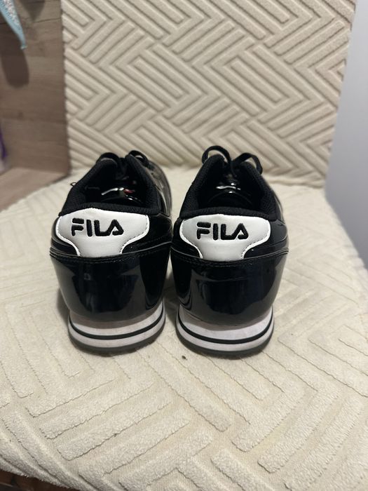 Маратонки FILA