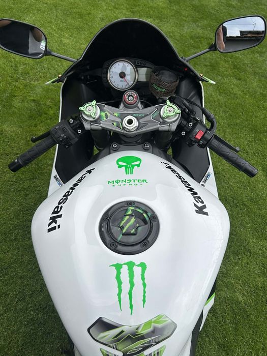 Продавам мотор Kawasaki ninja zx6r