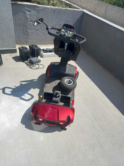 Акумолаторна инвалидна количка