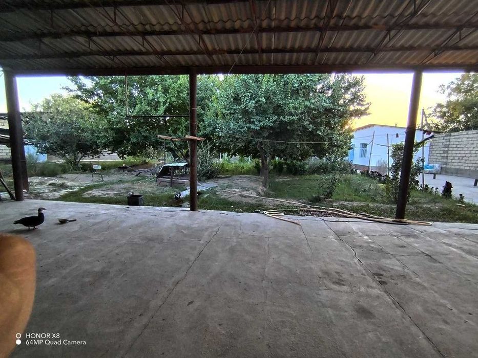 Продаётся дом с участком, расположенный в Туйтепе