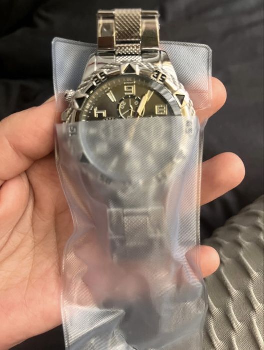 Nou, ceas superb barbatesc, stare perfecta de functionare.