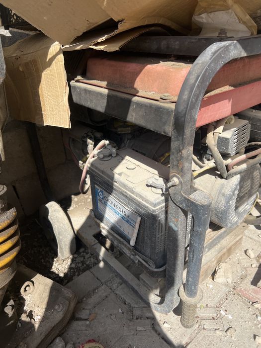 Продам генератор 120000