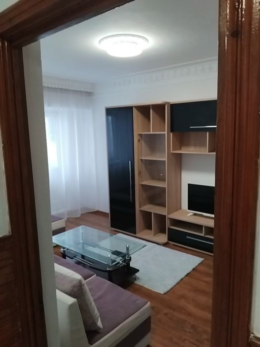 Apartament 2 camere . Zona Pacurari