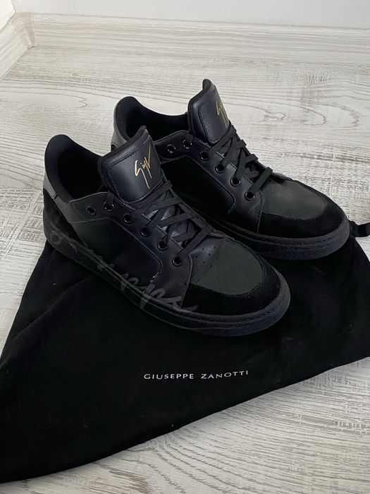 Giuseppe Zanotti Grafitti Low