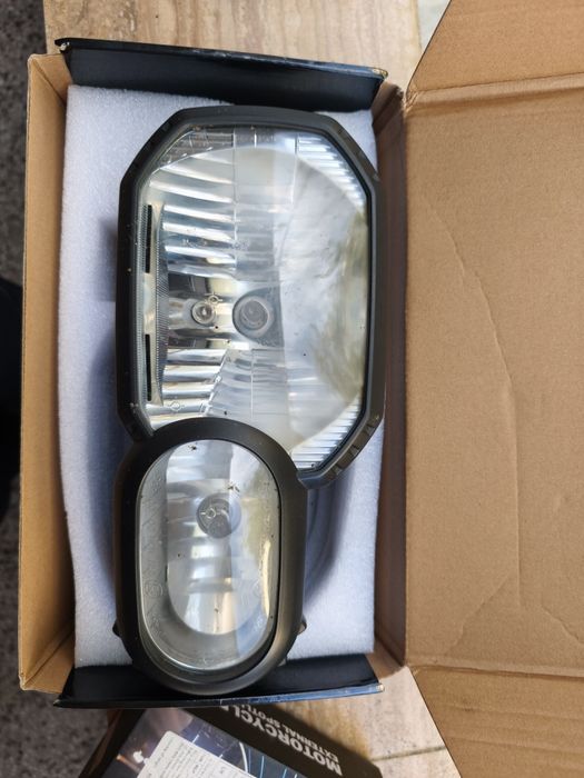 Запазен Фар за BMW gs 35лв