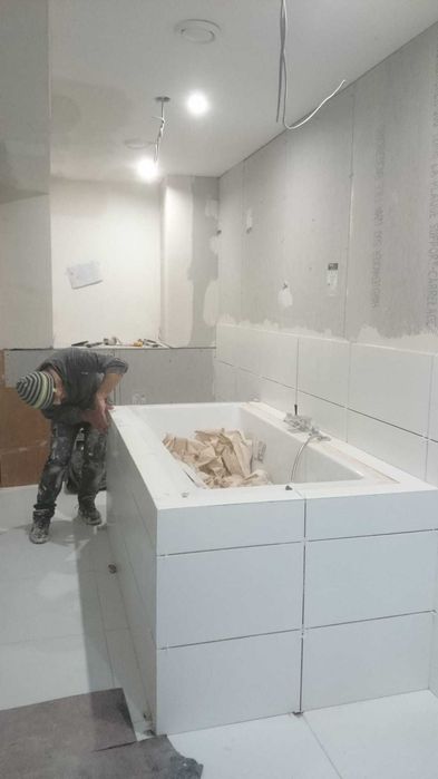 Meseriaș construcții – Amenajări interioare & exterioare