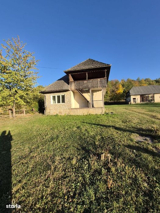 Ciocotis, casa caramida