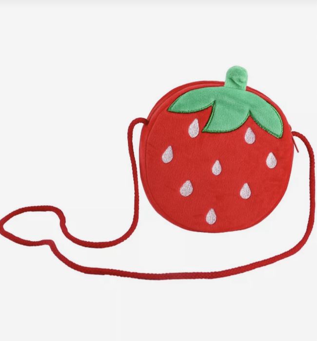 продам сумку в виде клубники