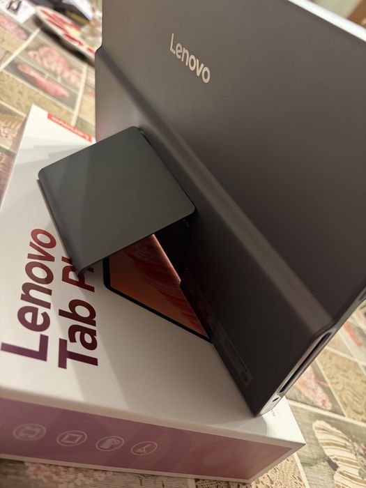 Tableta Lenovo Tab Plus perfecta