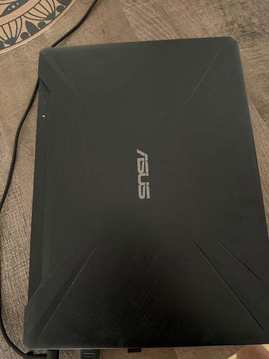 Schimb cu PS5 - Laptop Gaming ASUS TUF GTX 1650 Ryzen 5