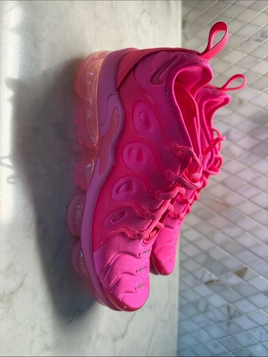 Nike Air Vapormax Plus Pink