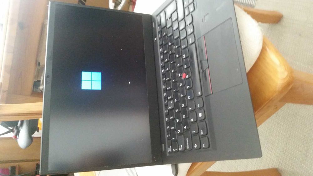 Лаптоп Lenovo X1 Carbon i5-8350U 8GB 2560x1440