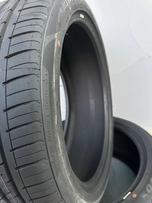 Летен спорт пакет ARIVO 245/40R20 99W XL 275/35R20 102W XL RUN FLAT