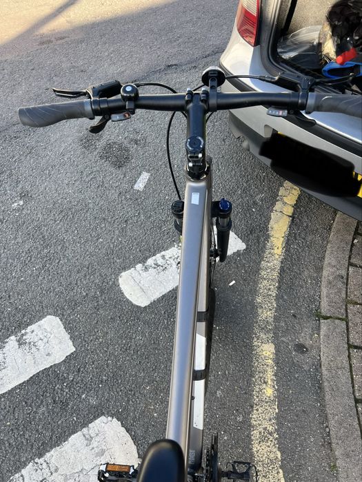 Boardman HYB 8.8 – Bicicletă Hibrid / Urban – NOUĂ