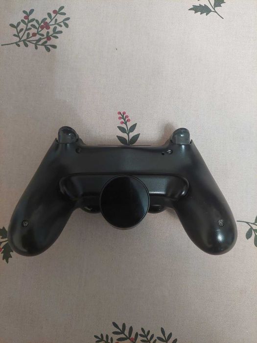 PS4 отлично състояние с игри комплект и Back Button Attachment