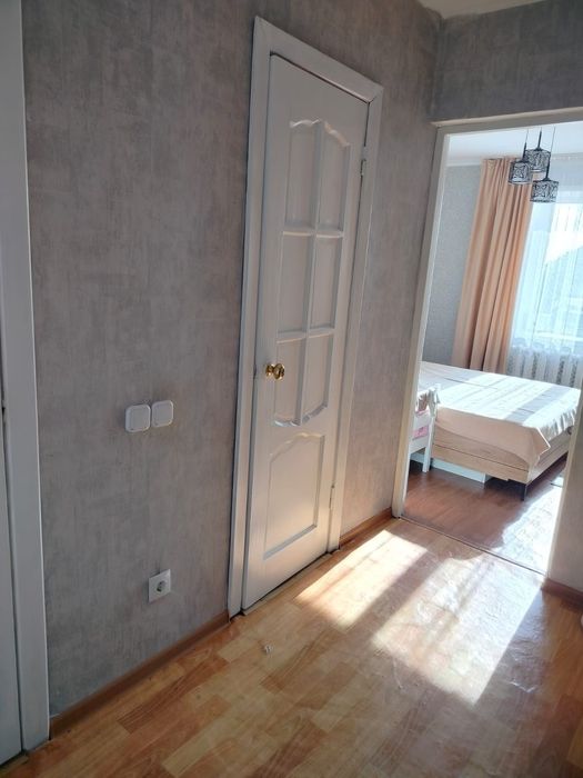 2 ком. кв. в районе 8 школы
