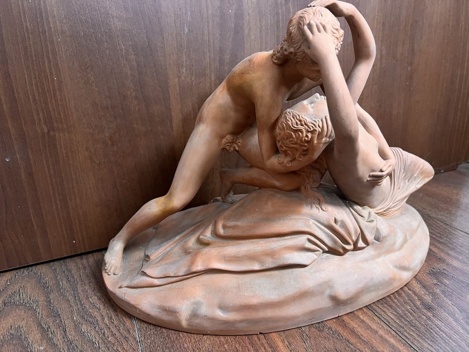 Statueta din teracota semnata P Ipsen sec 19  40/27 cm