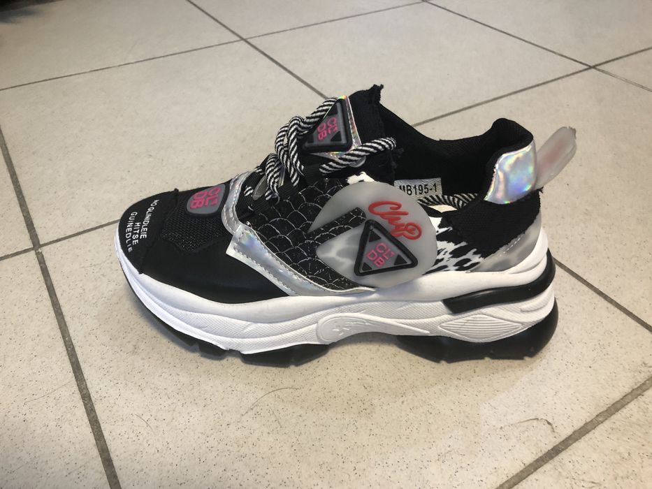 Дамски обуски