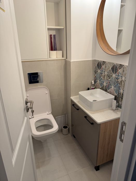 Inchiriez spatiu comercial 24mp